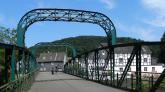 Nebenan führt die Kohlfurther Brücke nach Wuppertal.