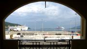 Der erste Tag in Griechenland beginnt mit diesem schönen Blick aus dem Hotelfenster.