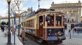 Durch Portos Innenstadt fahren noch mehrere Linien historischer Straßenbahnen.