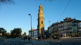 Der Turm der Clérigos Kirche gilt als offizielles Wahrzeichen Portos.